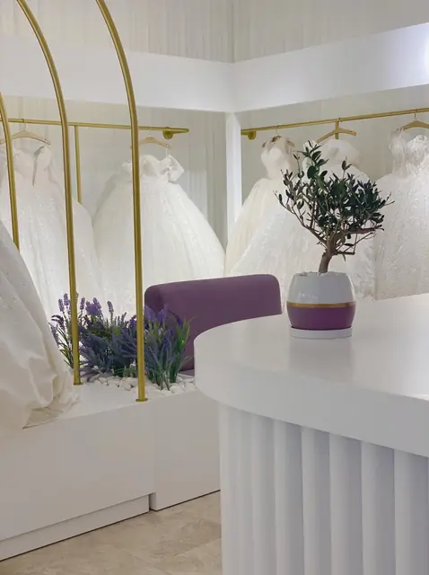 La Vanda Bridal Store — photo 4
